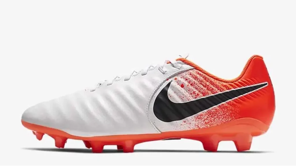 Nike Tiempo