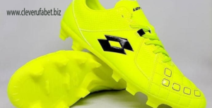 Sepatu Bola Lotto Squadra FG