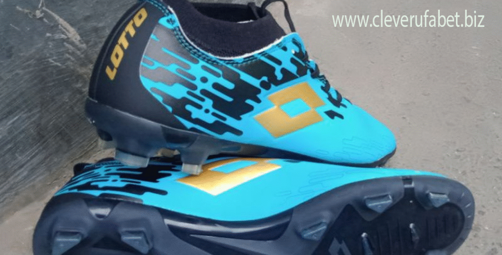 Sepatu Bola
